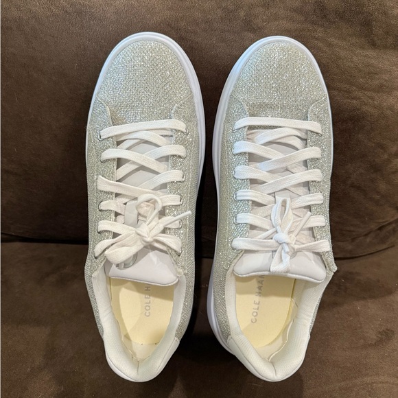 COLE HAAN White and Silver Grand Crosscourt Metallic Textured Sneakers size 7 - Picture 5 of 10